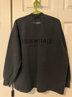Essentials Fear of God Black Crewneck Sweatshirt with Embossed Logo